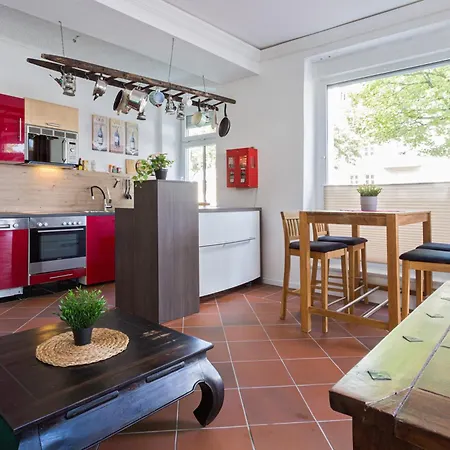 Gaestezimmer I Einzelzimmer Mit Gemeinschaftsbad Und Gemeinschaftskueche * Chemnitz