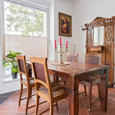 Gaestezimmer I Einzelzimmer Mit Gemeinschaftsbad Und Gemeinschaftskueche * Chemnitz