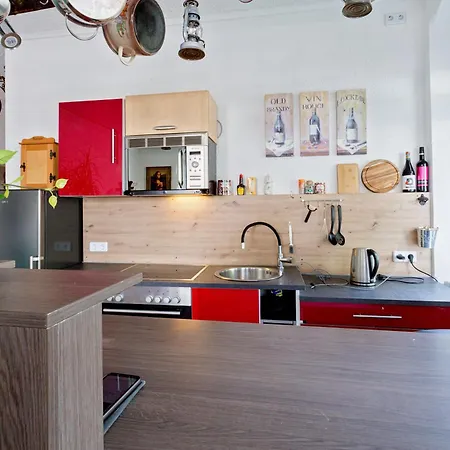 Gaestezimmer I Einzelzimmer Mit Gemeinschaftsbad Und Gemeinschaftskueche