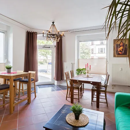 Gaestezimmer I Einzelzimmer Mit Gemeinschaftsbad Und Gemeinschaftskueche Chemnitz